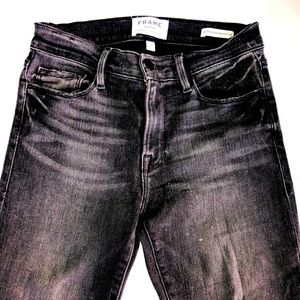 Frame “Le Skinny de Jeanne Crop” denim